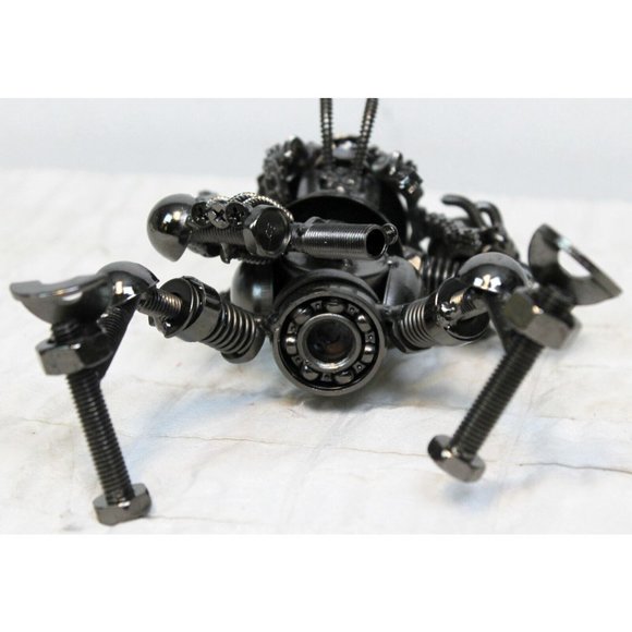 Metal Scrap Art Alien Robot Sculpture Nuts Bolts Chain Bearing Polished Black - Picture 11 of 12
